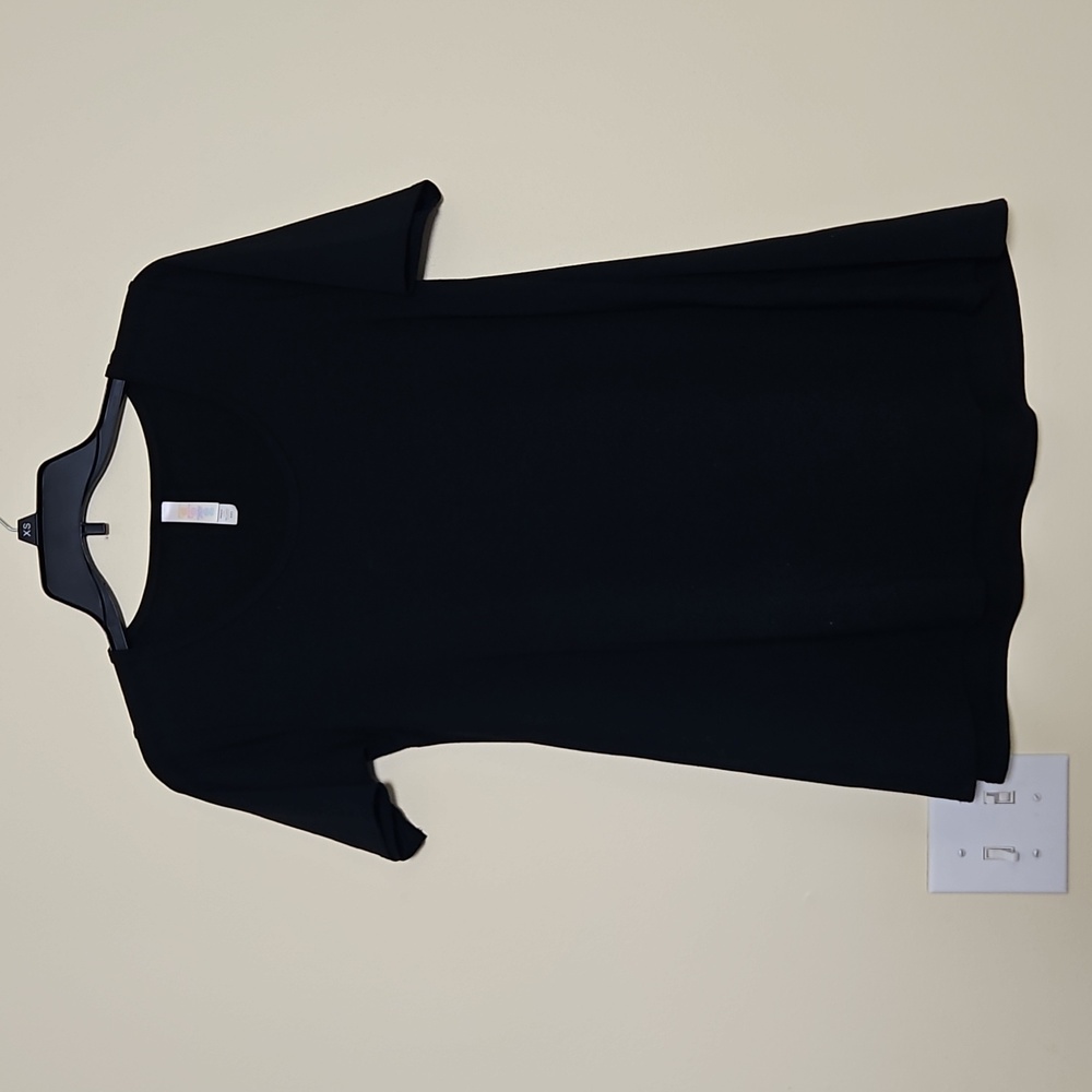 LuLaRoe PERFECT TEE Black Short-Sleeve Shirt. Sz: XXS. GUC